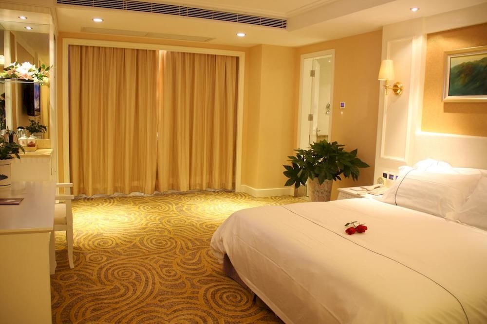 Huizhou Jinhuayue International Hotel Esterno foto