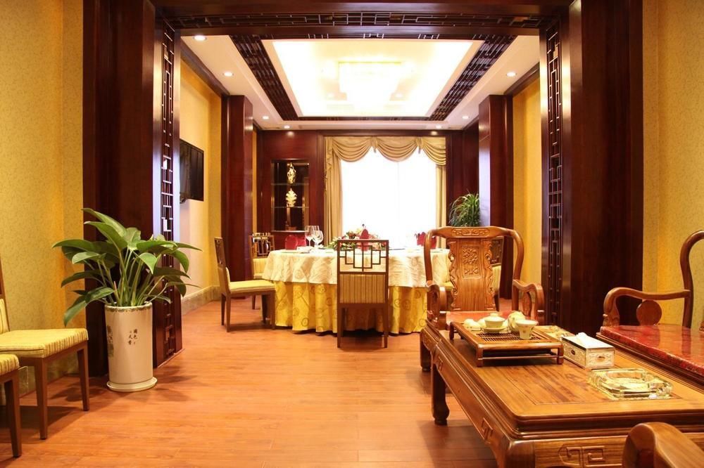 Huizhou Jinhuayue International Hotel Esterno foto